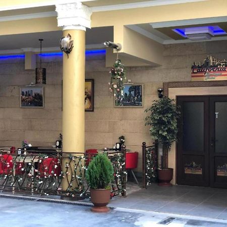 Hotel & Apartments California Єреван Екстер'єр фото
